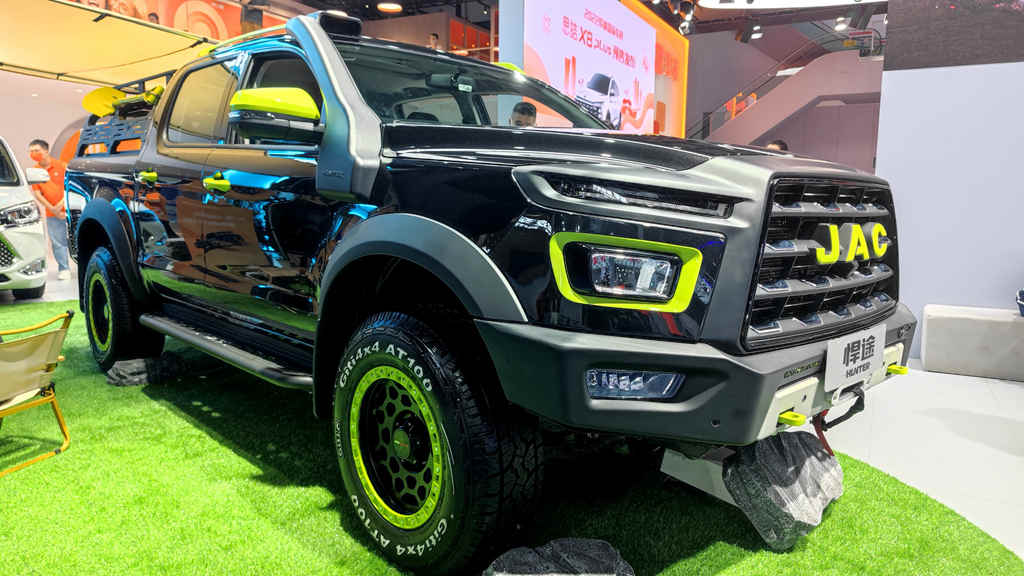 时尚越野皮卡新标杆!悍途绿魔版16.48万元起震撼上市 - 第4张 - 提加商用车网 时尚越野皮卡新标杆!悍途绿魔版16.48万元起震撼上市 - 第4张