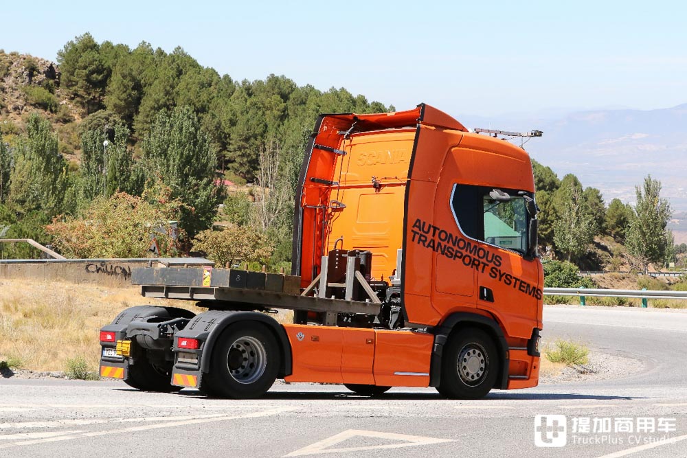 斯堪尼亚L4级自动驾驶V8卡车测试照现身，距离实用还有多远？