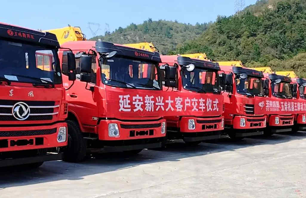 延安客户批量复购 玉柴配装随车吊助力油田开采运输