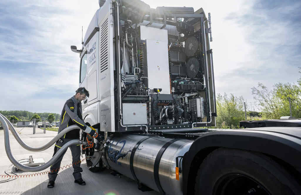 运输无小事｜戴姆勒卡车CEO与麦肯锡合伙人谈氢能