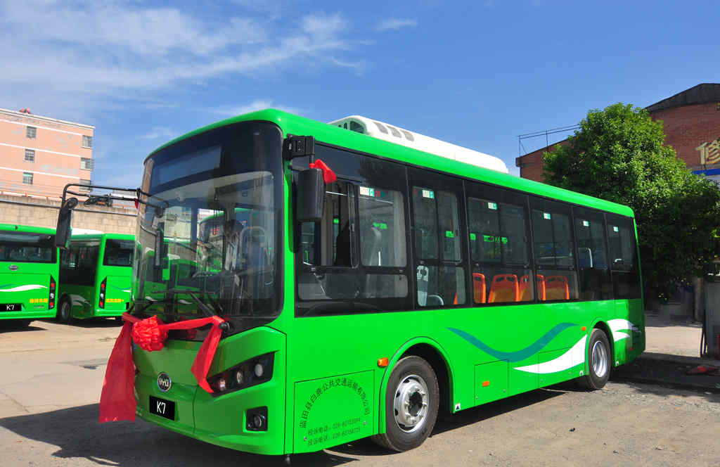 响应群众呼声,绿色便捷出行  比亚迪纯电动公交车开进“美玉之乡”蓝田 - 第2张 - 提加商用车网 响应群众呼声,绿色便捷出行  比亚迪纯电动公交车开进“美玉之乡”蓝田 - 第2张