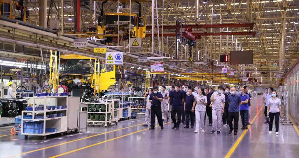 哟哟切克闹，东风天龙VL“子母车2.0”来一套~ - 第1张