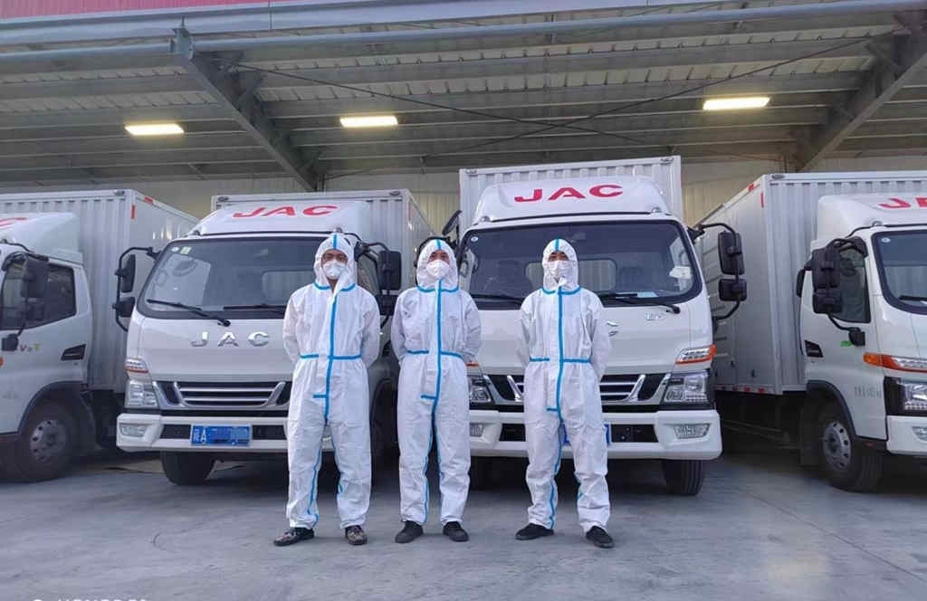 助力拉萨疫情防控、物资保障 江淮1卡骏铃批量交付11台