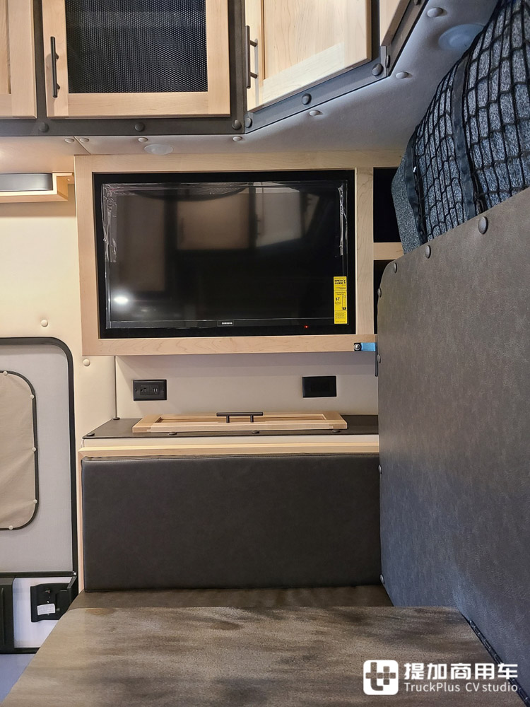 把别墅搬到卡车上,超长生活舱的肯沃斯T880重卡实拍 - 第16张 - 提加商用车网 把别墅搬到卡车上,超长生活舱的肯沃斯T880重卡实拍 - 第16张