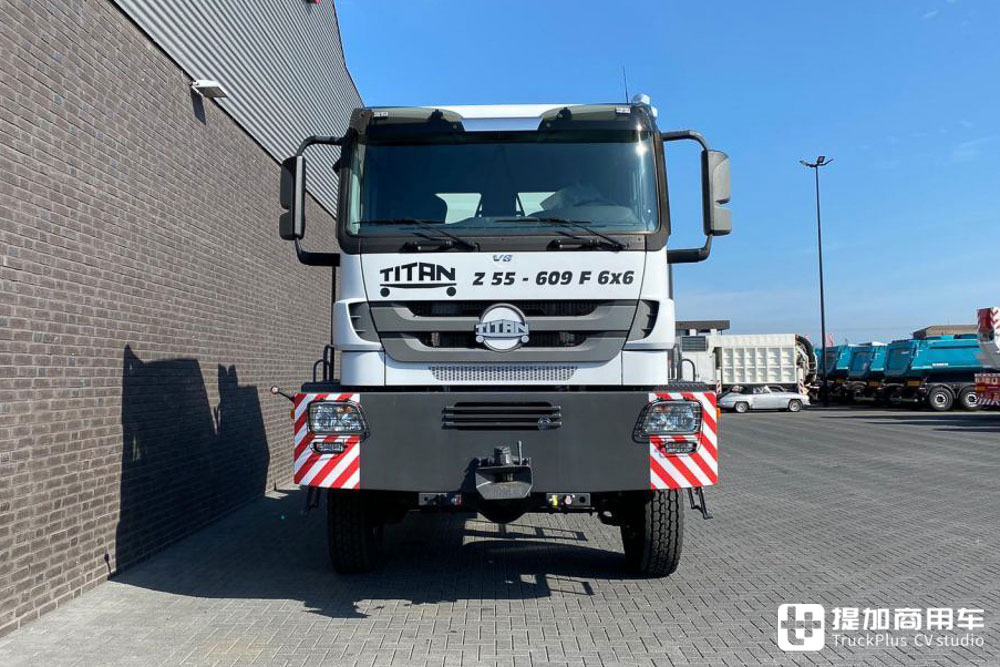 油田用的特种越野卡车,轮胎足有一人高,德国泰坦Z55-609 F 6x6卡车实拍 - 第3张 - 提加商用车网 油田用的特种越野卡车,轮胎足有一人高,德国泰坦Z55-609 F 6x6卡车实拍 - 第3张