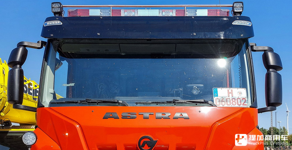国内见不到的阿斯特拉卡车,安普改装的Astra HD9 8854 8x8重型清障车实拍 - 第4张 - 提加商用车网 国内见不到的阿斯特拉卡车,安普改装的Astra HD9 8854 8x8重型清障车实拍 - 第4张