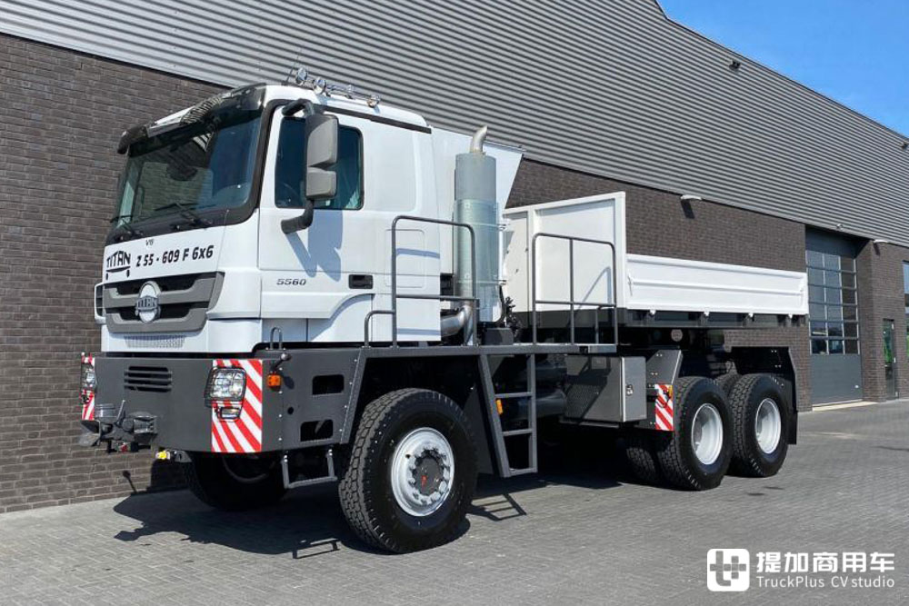 油田用的特种越野卡车,轮胎足有一人高,德国泰坦Z55-609 F 6x6卡车实拍 - 第5张 - 提加商用车网 油田用的特种越野卡车,轮胎足有一人高,德国泰坦Z55-609 F 6x6卡车实拍 - 第5张