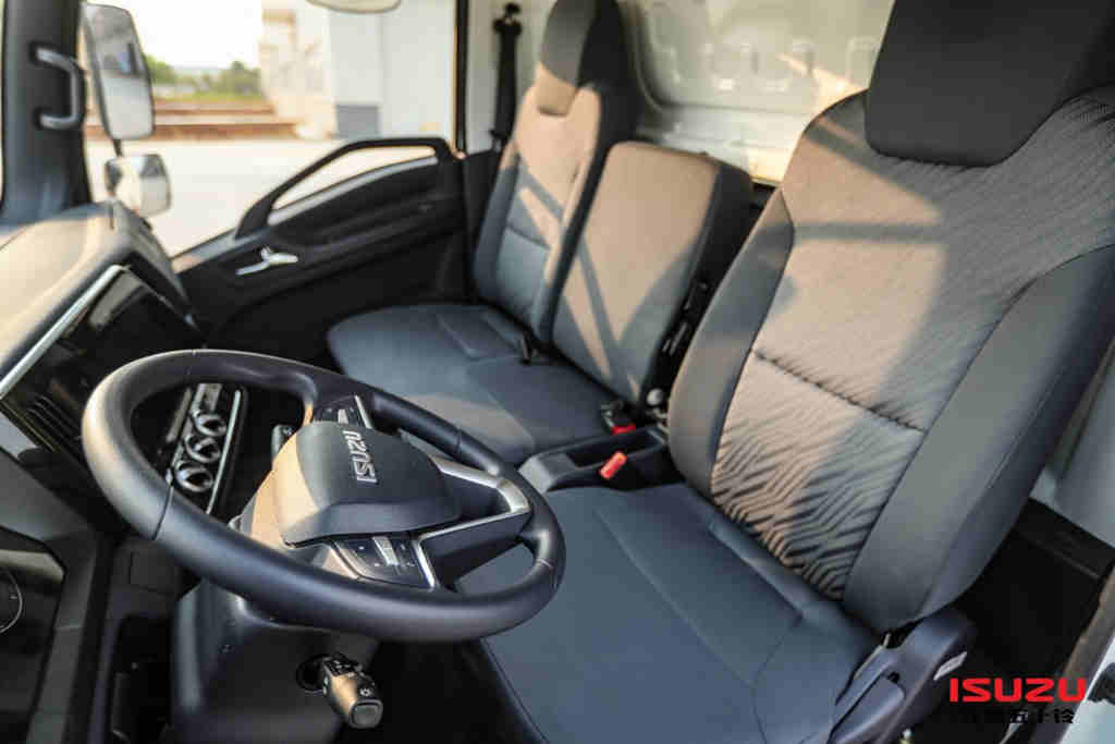 缓解驾驶疲劳,江西五十铃翼放轻卡舒适“满分” - 第3张 - 提加商用车网 缓解驾驶疲劳,江西五十铃翼放轻卡舒适“满分” - 第3张