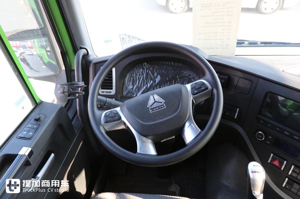 从豪沃7进化而来,带你看重汽成都推出的豪沃V7-X自卸车 - 第12张 - 提加商用车网 从豪沃7进化而来,带你看重汽成都推出的豪沃V7-X自卸车 - 第12张