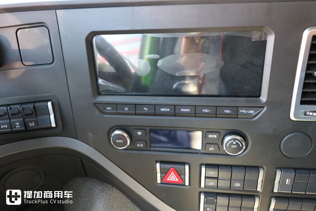 从豪沃7进化而来,带你看重汽成都推出的豪沃V7-X自卸车 - 第13张 - 提加商用车网 从豪沃7进化而来,带你看重汽成都推出的豪沃V7-X自卸车 - 第13张