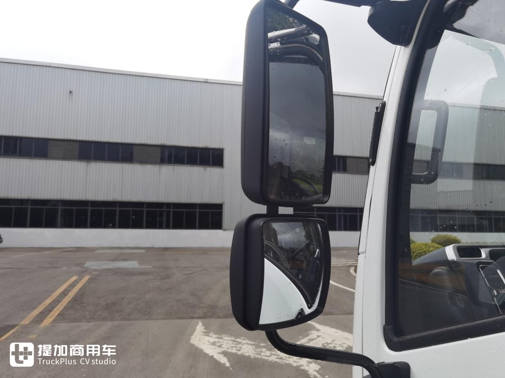 品质再上一层楼,庆铃五十铃M600自动挡车型实拍评测 - 第10张 - 提加商用车网 品质再上一层楼,庆铃五十铃M600自动挡车型实拍评测 - 第10张
