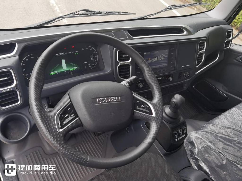 品质再上一层楼,庆铃五十铃M600自动挡车型实拍评测 - 第11张 - 提加商用车网 品质再上一层楼,庆铃五十铃M600自动挡车型实拍评测 - 第11张