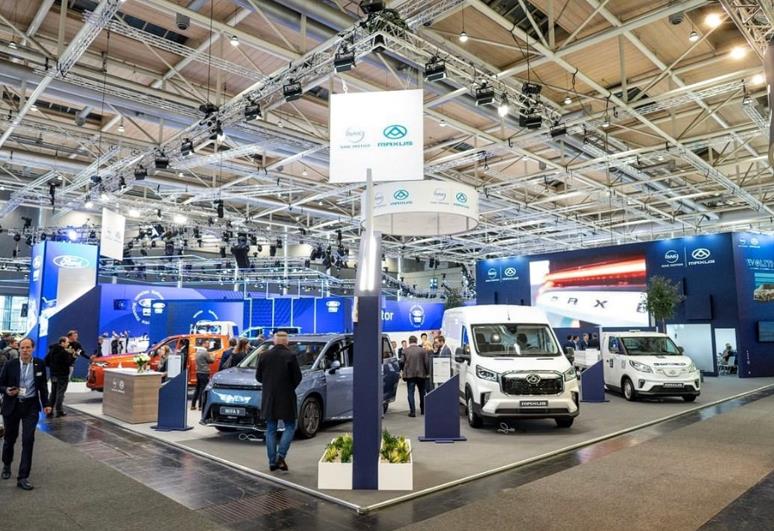 “中国智造”在欧洲“0的突破” 上汽大通MAXUS高端新能源产品MIFA 9、T90 EV欧洲上市 - 第1张 - 提加商用车网 “中国智造”在欧洲“0的突破” 上汽大通MAXUS高端新能源产品MIFA 9、T90 EV欧洲上市 - 第1张