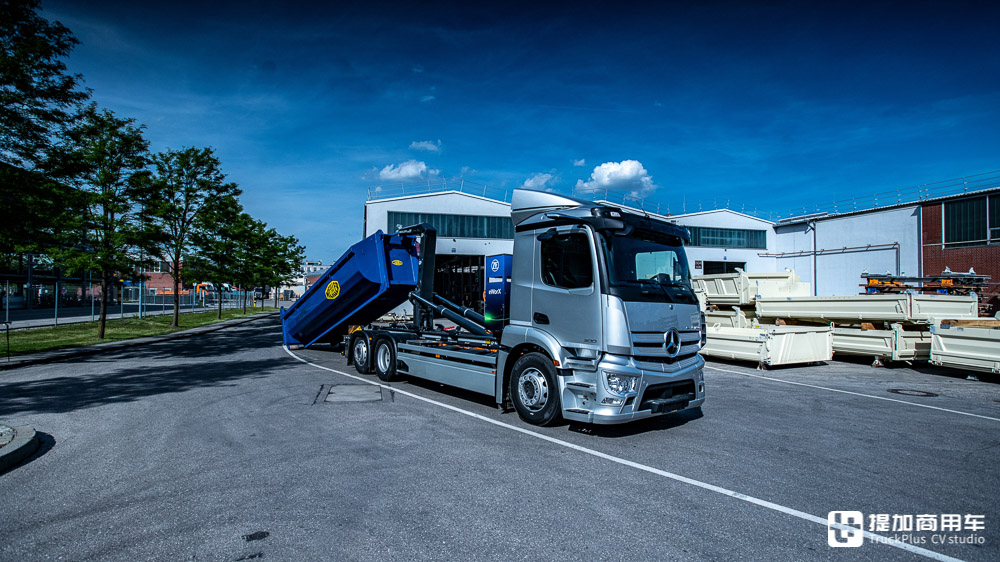电动卡车站C位,硬汉选手也不少,带你逛2022宝马展奔驰卡车展台 - 第10张 - 提加商用车网 电动卡车站C位,硬汉选手也不少,带你逛2022宝马展奔驰卡车展台 - 第10张