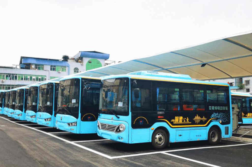 亚星纯电动公交车再筑铜梁公共出行网 共建绿色交通环保城