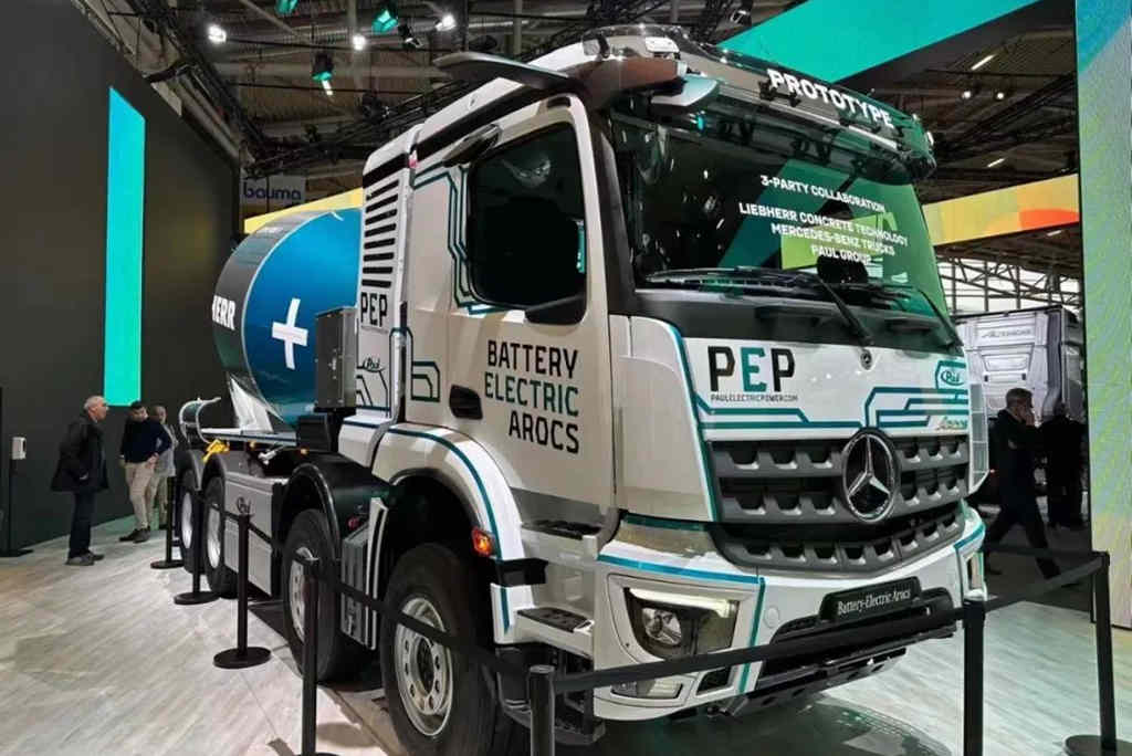 新品曝光！电动Arocs开启工程机械的全新“时代”