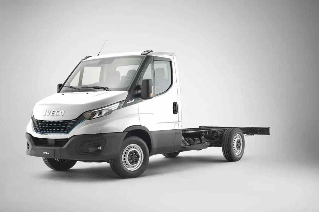 第五届进博会即将启幕，进口依维柯Daily作为首批展品入场布展 - 第3张