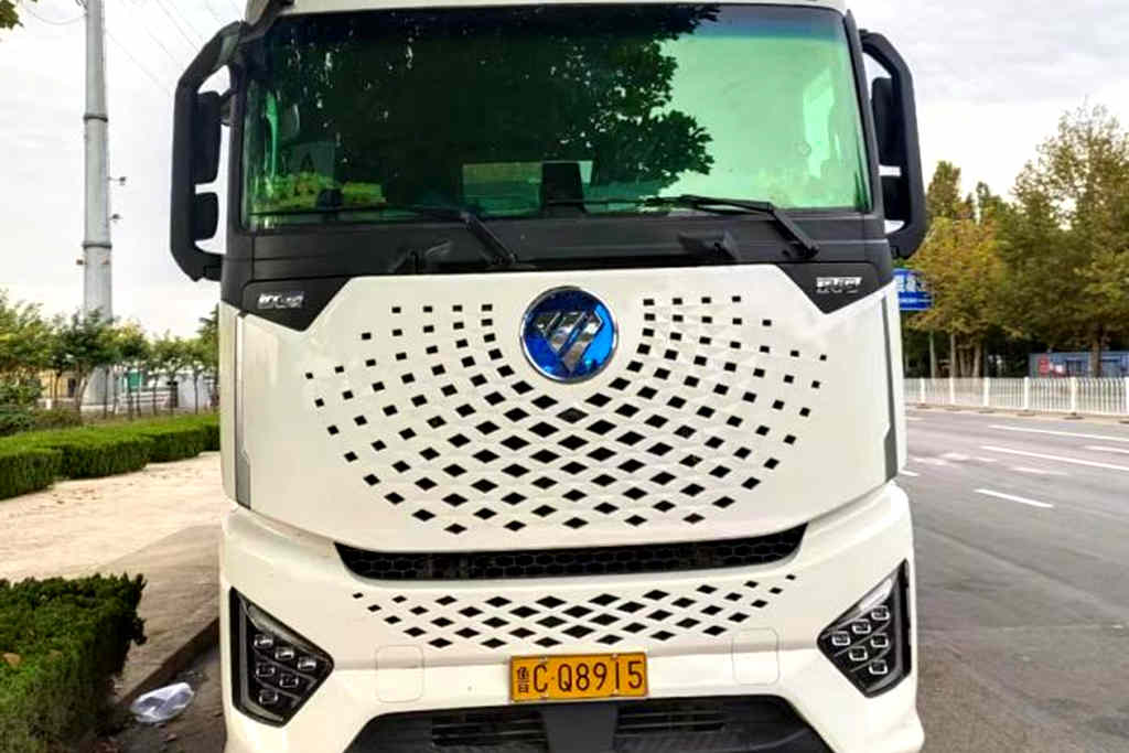 卡友郭金刚:选择欧曼银河660大马力,跑绿通运输我骄傲 - 第1张 - 提加商用车网 卡友郭金刚:选择欧曼银河660大马力,跑绿通运输我骄傲 - 第1张