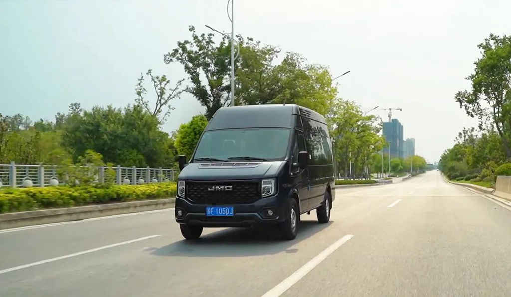 入对行+选对搭档,循着这份生意人的致富公式,三十而立的他一帆“福顺” - 第5张 - 提加商用车网 入对行+选对搭档,循着这份生意人的致富公式,三十而立的他一帆“福顺” - 第5张