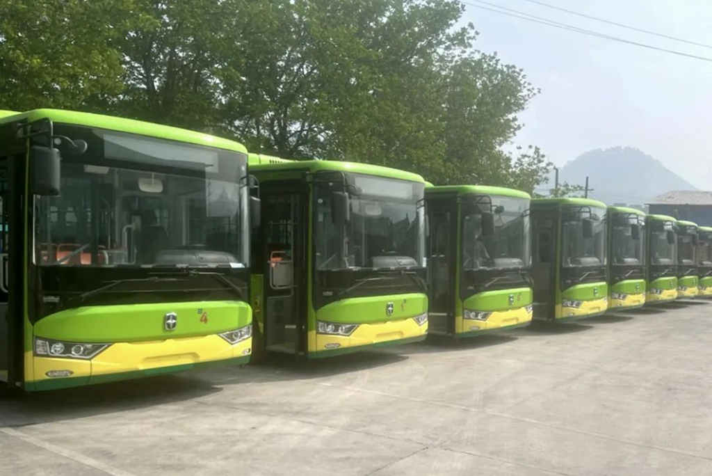 亚星客车服务重庆垫江、万盛 助力渝地绿色文旅 - 第2张 - 提加商用车网 亚星客车服务重庆垫江、万盛 助力渝地绿色文旅 - 第2张