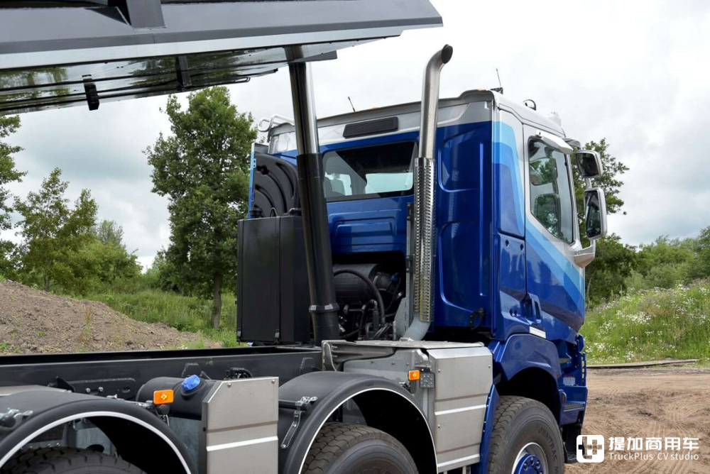 国内见不到的雷诺K系自卸车实拍,五轴10x8驱动,这配置也太强悍了 - 第13张 - 提加商用车网 国内见不到的雷诺K系自卸车实拍,五轴10x8驱动,这配置也太强悍了 - 第13张