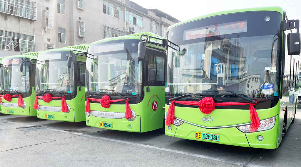 绿色公交 畅行上饶,安凯新能源客车批量交付! - 第4张 - 提加商用车网 绿色公交 畅行上饶,安凯新能源客车批量交付! - 第4张