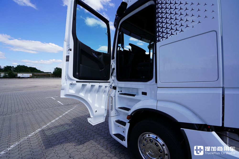 今年BIGtruck集齐八强,2022年度欧卡驾驶室评测大戏来袭,我们先看老牌四强争霸 - 第11张 - 提加商用车网 今年BIGtruck集齐八强,2022年度欧卡驾驶室评测大戏来袭,我们先看老牌四强争霸 - 第11张