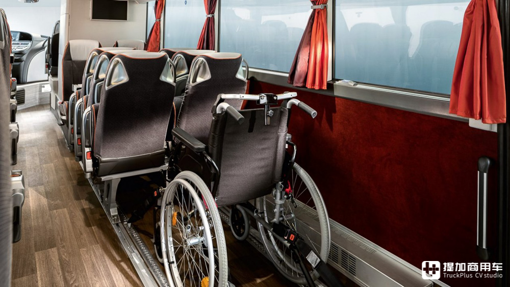 更加豪华舒适!看赛特拉新一代S 531 DT双层豪华巴士 - 第12张 - 提加商用车网 更加豪华舒适!看赛特拉新一代S 531 DT双层豪华巴士 - 第12张
