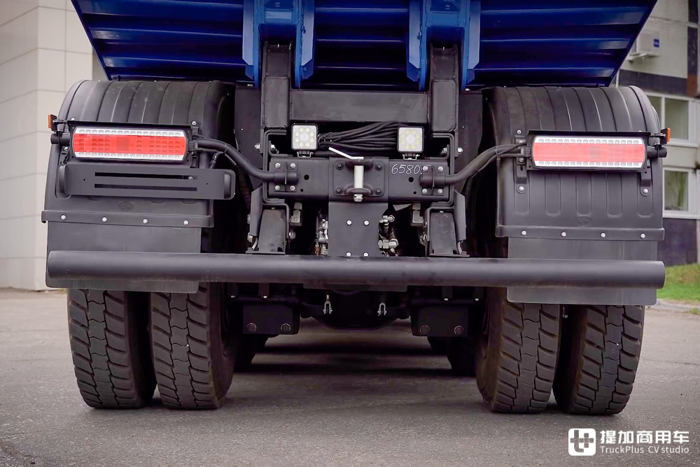 10x6驱动能拉60吨货!俄罗斯卡玛兹65805五轴自卸车实拍 - 第13张 - 提加商用车网 10x6驱动能拉60吨货!俄罗斯卡玛兹65805五轴自卸车实拍 - 第13张