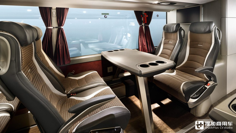更加豪华舒适!看赛特拉新一代S 531 DT双层豪华巴士 - 第14张 - 提加商用车网 更加豪华舒适!看赛特拉新一代S 531 DT双层豪华巴士 - 第14张