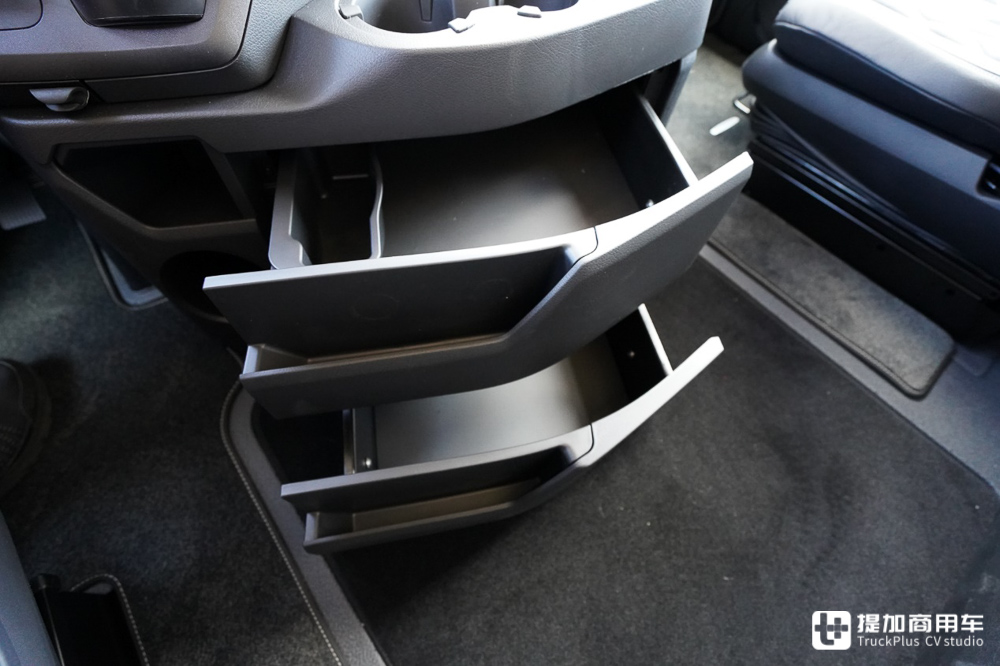 今年BIGtruck集齐八强,2022年度欧卡驾驶室评测大戏来袭,我们先看老牌四强争霸 - 第15张 - 提加商用车网 今年BIGtruck集齐八强,2022年度欧卡驾驶室评测大戏来袭,我们先看老牌四强争霸 - 第15张