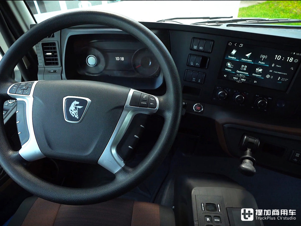 10x6驱动能拉60吨货!俄罗斯卡玛兹65805五轴自卸车实拍 - 第15张 - 提加商用车网 10x6驱动能拉60吨货!俄罗斯卡玛兹65805五轴自卸车实拍 - 第15张