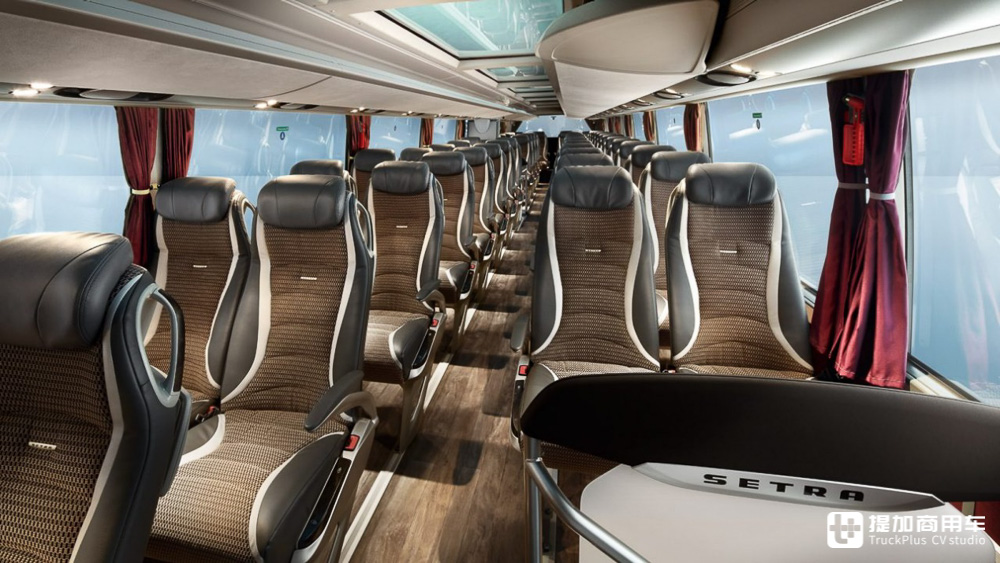 更加豪华舒适!看赛特拉新一代S 531 DT双层豪华巴士 - 第16张 - 提加商用车网 更加豪华舒适!看赛特拉新一代S 531 DT双层豪华巴士 - 第16张