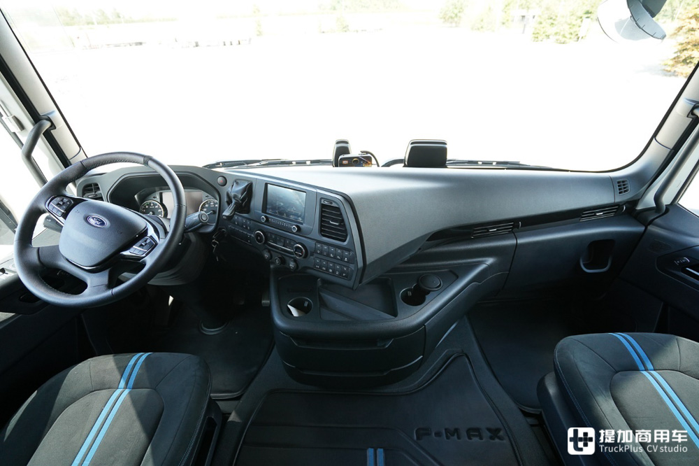 欧卡八强年度驾驶室评测(下),达夫、雷诺、依维柯以及福特，谁最强？ - 第28张