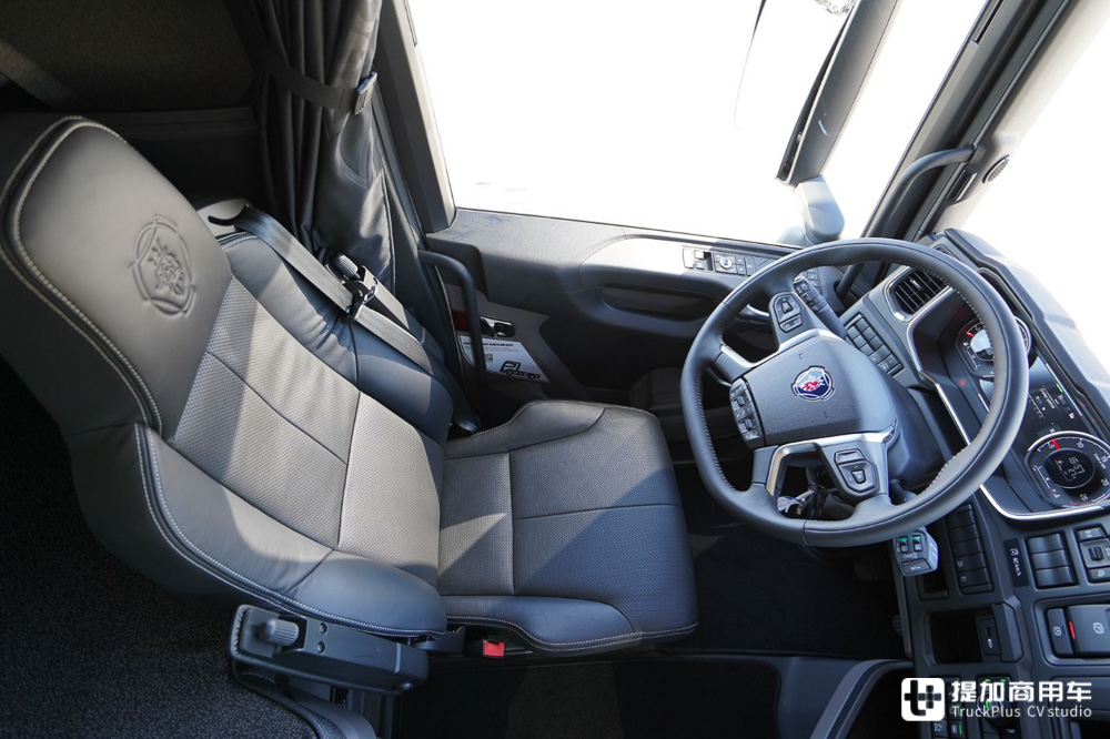 今年BIGtruck集齐八强,2022年度欧卡驾驶室评测大戏来袭,我们先看老牌四强争霸 - 第3张 - 提加商用车网 今年BIGtruck集齐八强,2022年度欧卡驾驶室评测大戏来袭,我们先看老牌四强争霸 - 第3张