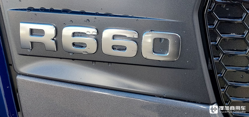 660匹V8+新一代变速箱,还带原厂前牵引钩,IAA上亮相的斯堪尼亚大件车实拍 - 第3张 - 提加商用车网 660匹V8+新一代变速箱,还带原厂前牵引钩,IAA上亮相的斯堪尼亚大件车实拍 - 第3张