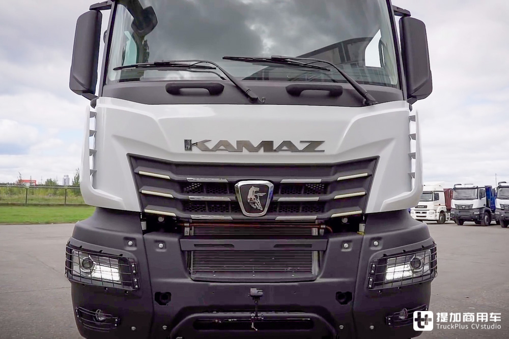 10x6驱动能拉60吨货!俄罗斯卡玛兹65805五轴自卸车实拍 - 第3张 - 提加商用车网 10x6驱动能拉60吨货!俄罗斯卡玛兹65805五轴自卸车实拍 - 第3张