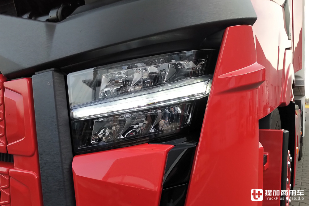 沃尔沃涡轮复合柴油机加持,油耗降低10%,雷诺T 480再进化 - 第3张 - 提加商用车网 沃尔沃涡轮复合柴油机加持,油耗降低10%,雷诺T 480再进化 - 第3张