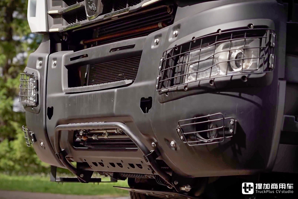 10x6驱动能拉60吨货!俄罗斯卡玛兹65805五轴自卸车实拍 - 第5张 - 提加商用车网 10x6驱动能拉60吨货!俄罗斯卡玛兹65805五轴自卸车实拍 - 第5张