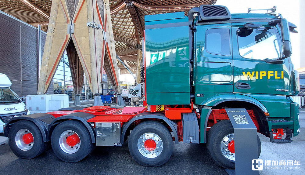 配置极其丰富,车长仅7.5米,IAA 2022上的这台奔驰Arocs 4363 8x6牵引车太惊艳了 - 第8张 - 提加商用车网 配置极其丰富,车长仅7.5米,IAA 2022上的这台奔驰Arocs 4363 8x6牵引车太惊艳了 - 第8张