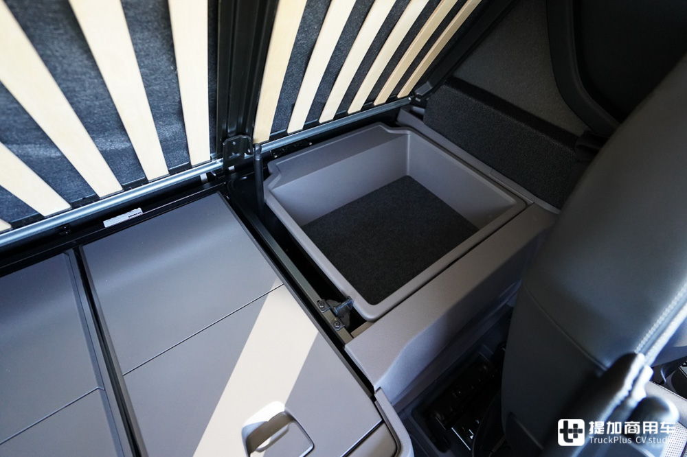 今年BIGtruck集齐八强,2022年度欧卡驾驶室评测大戏来袭,我们先看老牌四强争霸 - 第9张 - 提加商用车网 今年BIGtruck集齐八强,2022年度欧卡驾驶室评测大戏来袭,我们先看老牌四强争霸 - 第9张