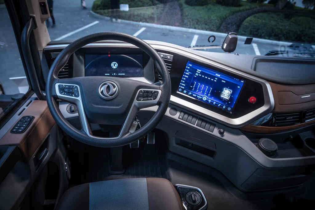 东风天龙旗舰王者版铸就四连冠 尽显王者风范 - 第5张 - 提加商用车网 东风天龙旗舰王者版铸就四连冠 尽显王者风范 - 第5张