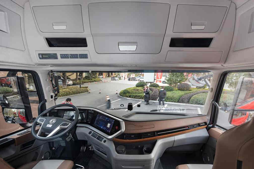 东风天龙旗舰王者版铸就四连冠 尽显王者风范 - 第2张 - 提加商用车网 东风天龙旗舰王者版铸就四连冠 尽显王者风范 - 第2张