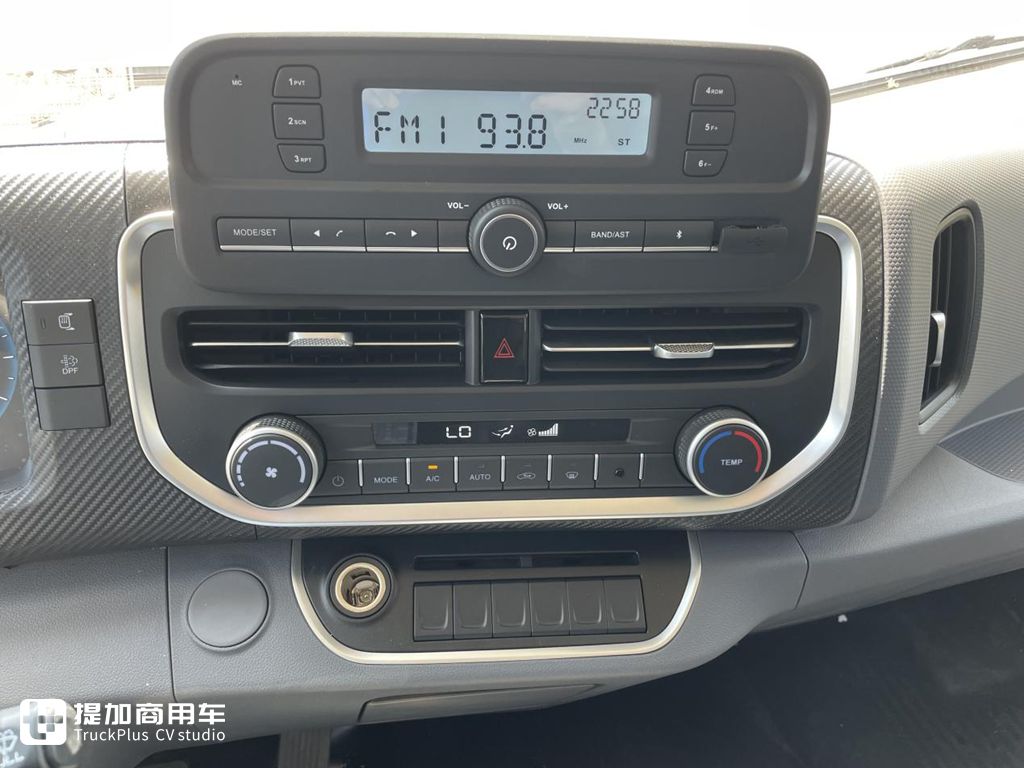 江铃凯运迎来全新一代车型,11月份正式上市,实拍先带你看看它的升级改进 - 第11张 - 提加商用车网 江铃凯运迎来全新一代车型,11月份正式上市,实拍先带你看看它的升级改进 - 第11张