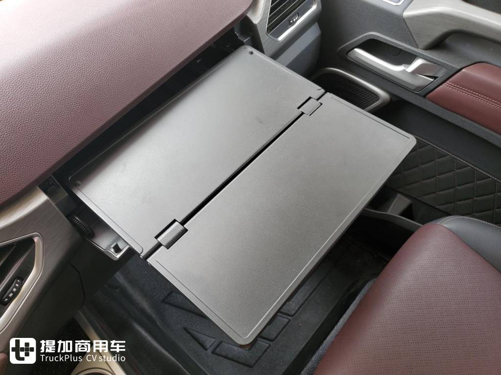 让卡车生活更体面,头等舱VS生活舱,解放鹰途舒适性配置对比盘点 - 第26张 - 提加商用车网 让卡车生活更体面,头等舱VS生活舱,解放鹰途舒适性配置对比盘点 - 第26张