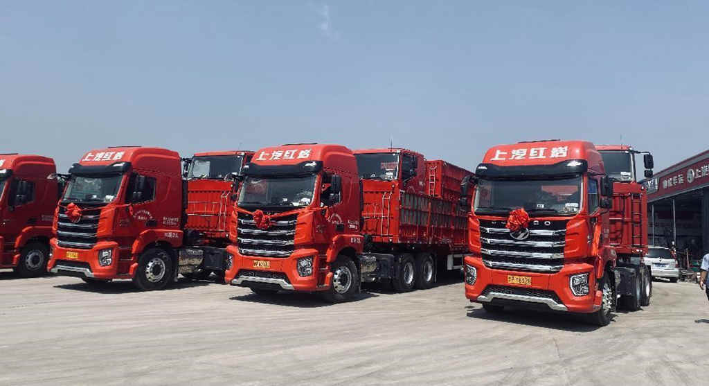 真省钱、很舒适,批量红岩杰虎H6子母车交付山东用户 - 第2张 - 提加商用车网 真省钱、很舒适,批量红岩杰虎H6子母车交付山东用户 - 第2张