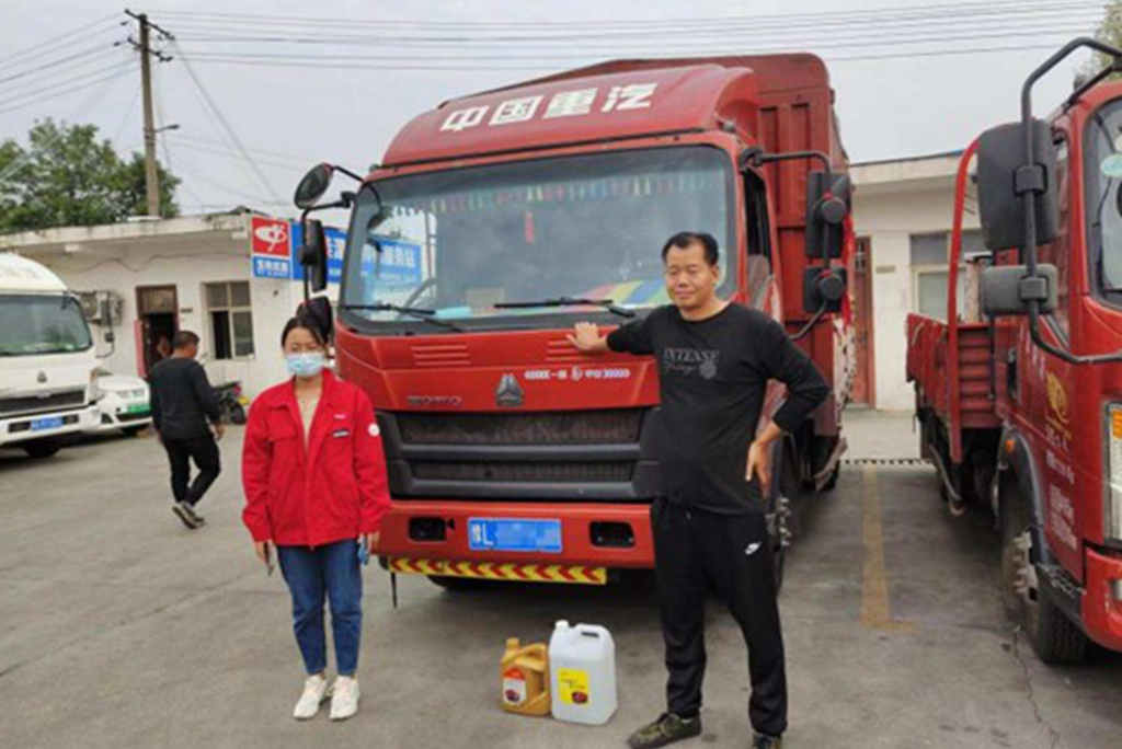 首发即火爆 中国重汽HOWO轻卡统帅感恩日10月16日圆满举办 - 第4张 - 提加商用车网 首发即火爆 中国重汽HOWO轻卡统帅感恩日10月16日圆满举办 - 第4张