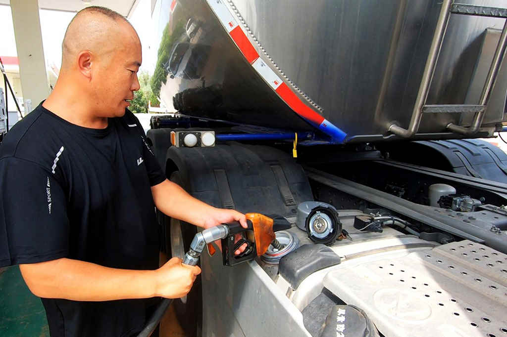 跟车报告：银川-巴彦淖尔，黄河重卡守候我的小幸福