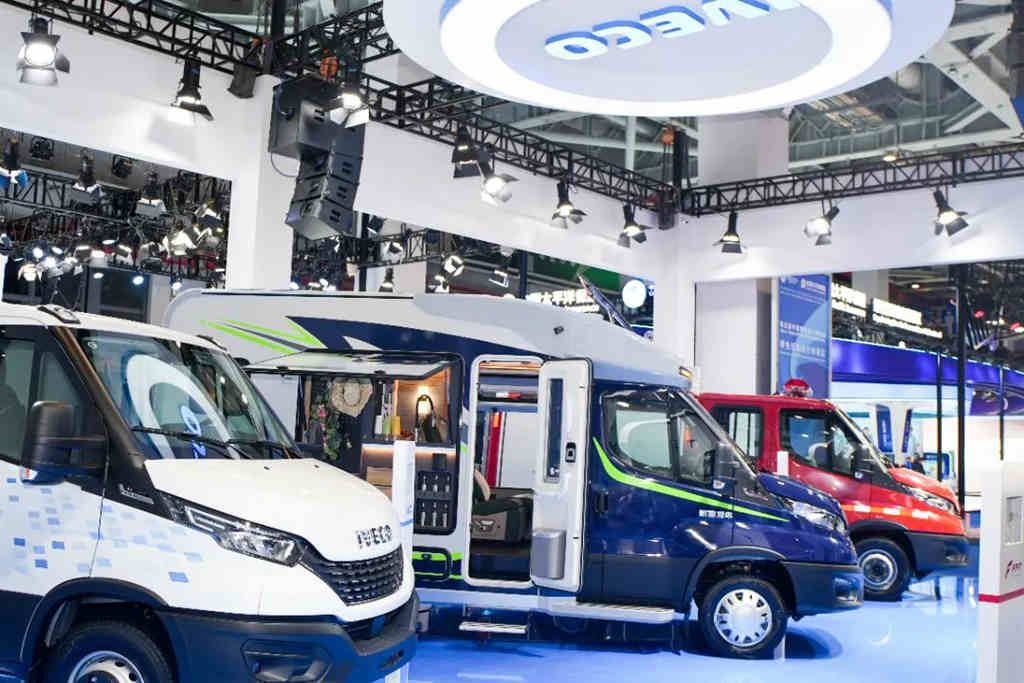 依维柯全新亮相2022进博会,新能源、新技术描绘在华发展新愿景