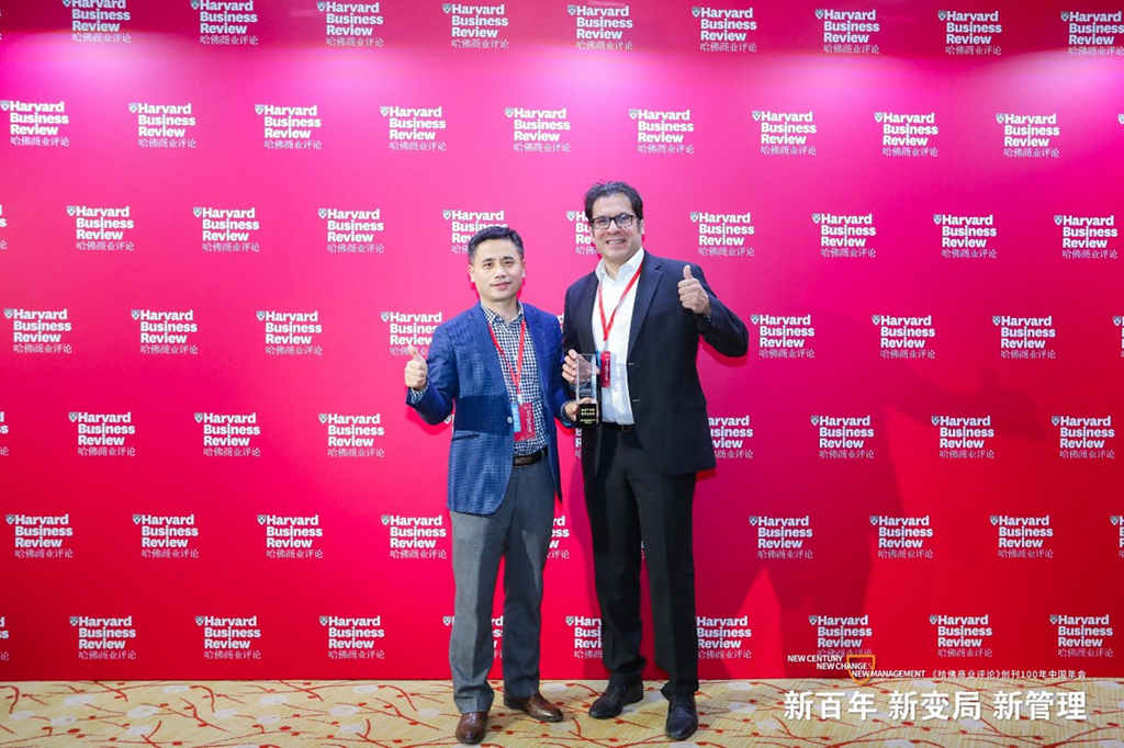 梅赛德斯-奔驰“高端重卡数字供应链项目”斩获“鼎革奖” - 第2张 - 提加商用车网 梅赛德斯-奔驰“高端重卡数字供应链项目”斩获“鼎革奖” - 第2张